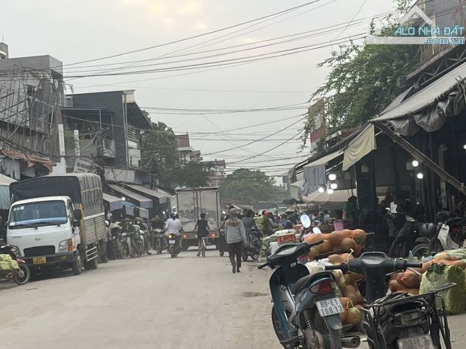 Vô cùng đắc địa - đối diện cổng chính chợ mới Đông Tảo! Bán 100m đất, vỉa hè 15m - 4