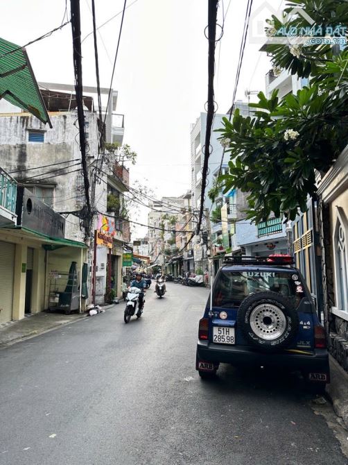 BÁN NHÀ PHÚ NHUẬN- CÔ GIANG- PHAN ĐÌNH PHÙNG, MẶT TIỀN KINH DOANH- QUA CẦU KIỆU LÀ QUẬN 1