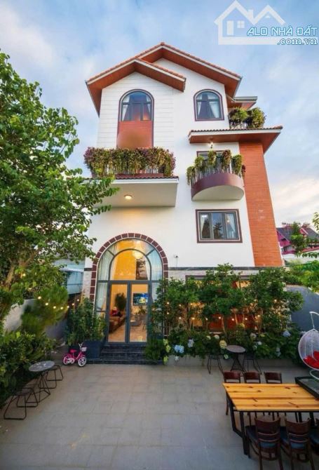 Bán Villa Trịnh Hoài Đức, P. 11, Đà Lạt