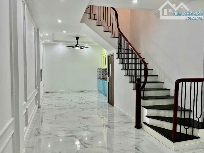 VĨNH QUỲNH - XÂY MỚI ĐỘC LẬP – LÔ GÓC 3 THOÁNG – 30m Ô TÔ TRÁNH – DIỆN TÍCH KHỦNG - 65m2