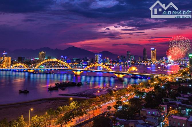 *Bán Lô đất view Sông Hàn, mặt tiền Chương Dương, dt 100m2 (5x20), giá 15 Tỷ TL