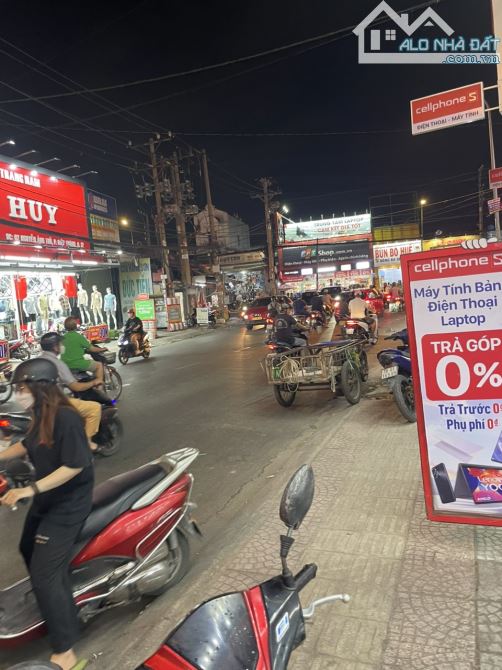 Bán nhà mặt tiền 20x25m giá 63 tỷ Đường Nguyễn Ảnh Thủ