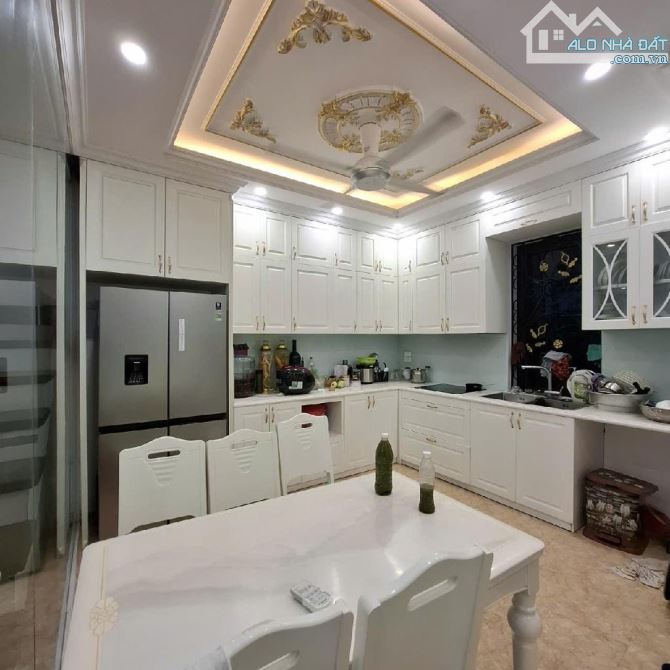 Bán Liền Kề Luxury Kiến Hưng , Vị Trí Vàng , View vườn hoa, kinh doanh , 65m2 , nhà 5 tầng