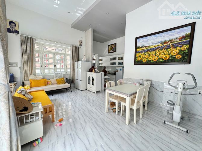 "Siêu Hiếm" Villa cung đường nghỉ dưỡng Cô Giang, cạnh bên biệt thự Pháp cổ - 14 tỷ