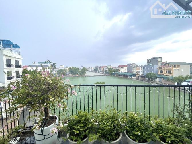 Bán Biệt Thự Long Biên,100m2-Mt 9m- hơn 17 tỷ-2 MẶT NGÕ-PHÂN LÔ-Ô TÔ TRÁNH-View HỒ - 1