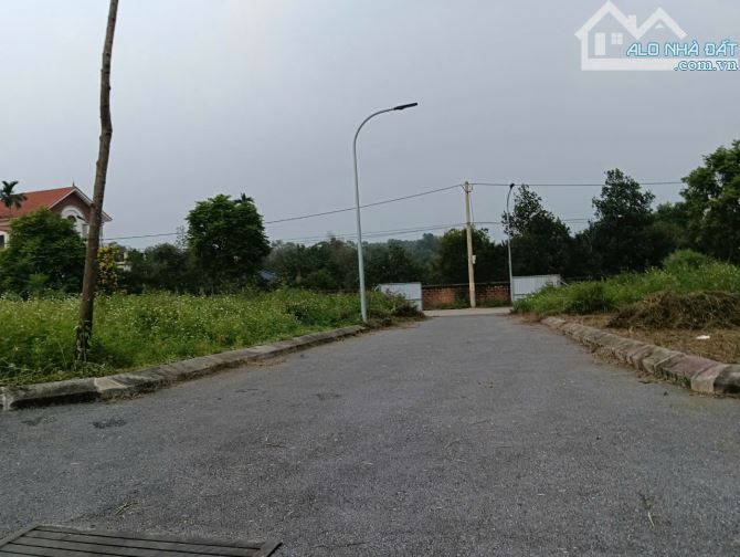 64m2 lô góc 2 mặt tiền, cạnh trục hồ tây ba vì resort làng mít giáp trục chính nhỉnh 1ty - 1
