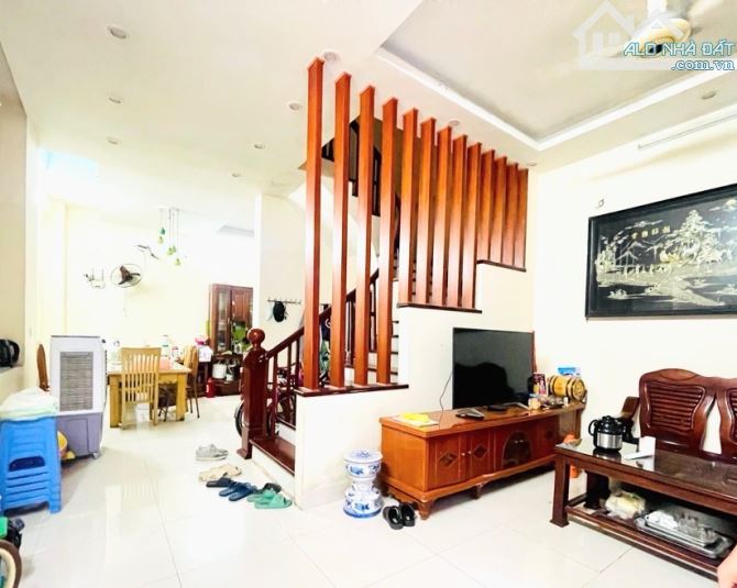 BÁN NHÀ SÀI ĐỒNG Ô TRÁNH 2 THOÁNG GẦN HỒ 50M*4T HƠN 8T - 2