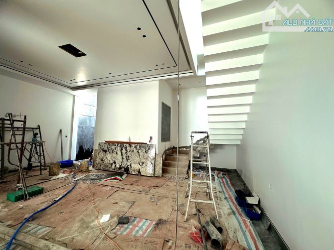Vị Trí cực VIP - Mặt Tiền KD Sầm Uất Gò Vấp - Quang Trung - View Góc (11x30m) giá chỉ 45ty - 2
