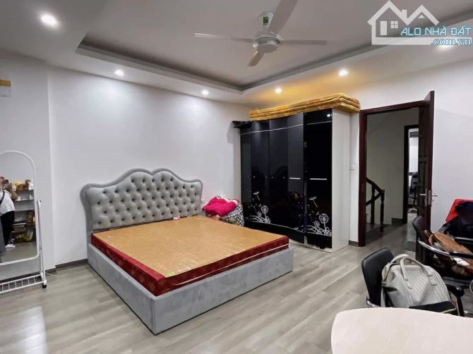 BÁN NHÀ BẾ VĂN ĐÀN - HÀ ĐÔNG - 55M - 5T THANG MÁY - PL - OTO - KD - NHỈNH 13 TỶ. - 2