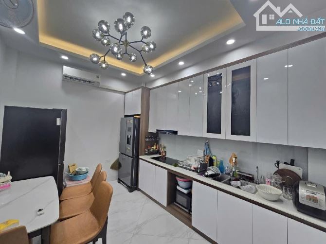 Siêu phẩm! Ở ngay Tô Vĩnh Diện-Thanh Xuân,2 thoáng, oto 10m, 4T*52m2, SĐCC,chỉ hơn 8 tỷ. - 2