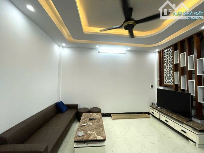 Nhà 5 Tầng Phương Canh 37m² Mặt Tiền 4m - Vị Trí Kinh Doanh Sầm Uất Giá 5 Tỷ - 2