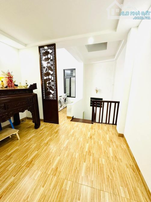 🏠 Tại VÕ CHÍ CÔNG - 10M RA PHỐ LỚN 🏭  🏡 40m2 👉 5 tầng 👉 3 ngủ 👉 3.9M mặt tiền  💥💥 - 2