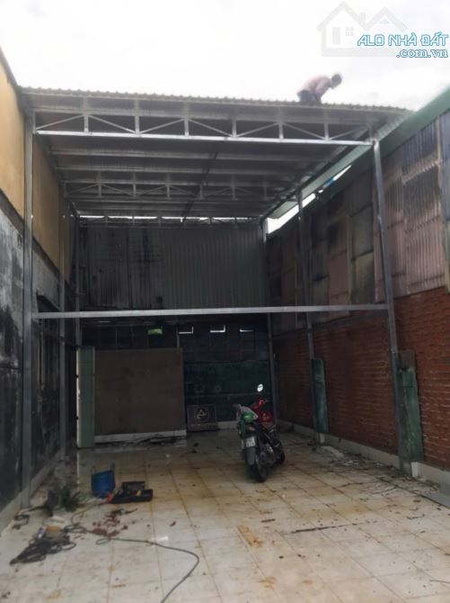 Bán nhà Quận 12, Dương Thị Mười 132m2 hẻm XE TẢI 1 trục, 20M ra mặt tiền, NGỘP GẤP BÁN - 2