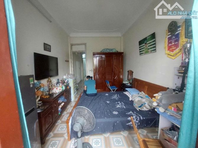 Nhà khu Ngọc Hồi- Thị Trấn Văn Điển, dân xây, oto tránh, giá hơn 7 tỷ - 2