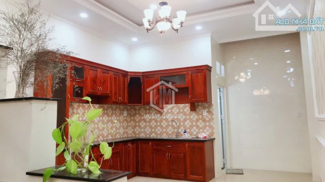 Nhà hẻm oto gần ĐH Luật, KĐT Vạn Phúc, 100m2 1 trệt 2 lầu, 4pn 5wc. - 3