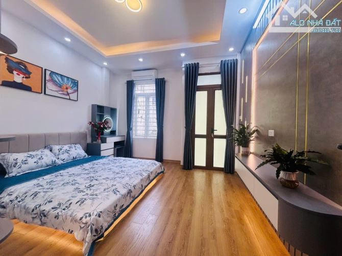 Hơn 5 tỷ, nhà đẹp 32m2 Phố Bạch Mai, thoáng trước sau, ngõ thông rộng, đầy đủ nội thất - 3