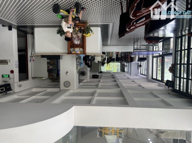 Bán Tòa nhà góc 2 mặt tiền 82 Tân Mỹ Q7, 8 tầng, doanh thu 400tr/tháng, view LANDMARD 81. - 4