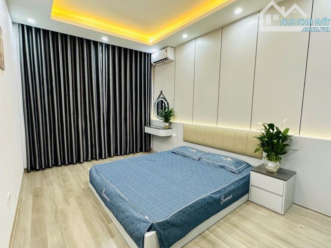 Bán nhà Minh Khai - Giá tốt: Nhà đẹp  - Đối diện Times city - SH quay đầu: 31m2,5T:5.2Tỷ - 5