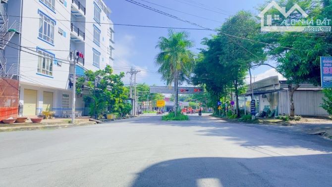 Bán đất 104 m2 trục chính khu Diệu Hiền