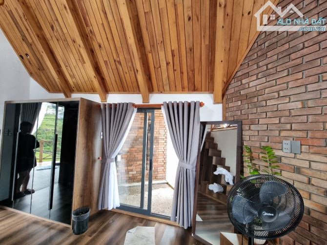 Giá chỉ 10 tỷ căn Villa thiết kế đẹp View thông, DT 227m2 (14x16),đường Hoàng Hoa Thám,p10