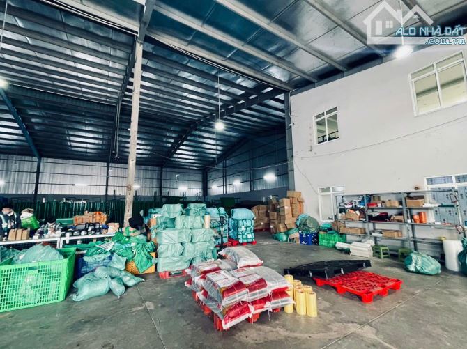 Cho thuê 1,200m2 nhà kho ngay QL3 , Phủ Lỗ, Sóc Sơn . kho đẹp nhận được ngay