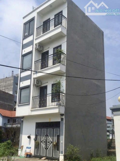 CẦN BÁN NHÀ XÓM 2 - LA TINH, ĐÔNG LA. DT 58M2 x 4t, MT 5m Hậu 5.15M Giá 4.5 Tỷ