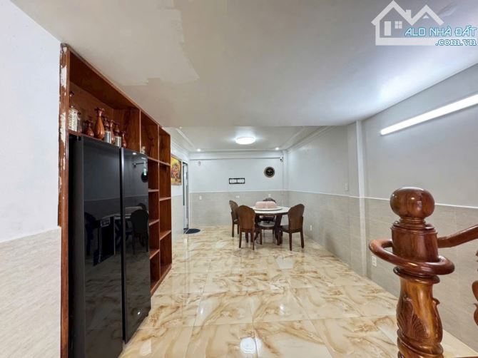 🏡 Căn villa 2 mặt tiền toạ lạc giữ trung tâm đường Ngô Thì Nhậm P4 Đà Lạt