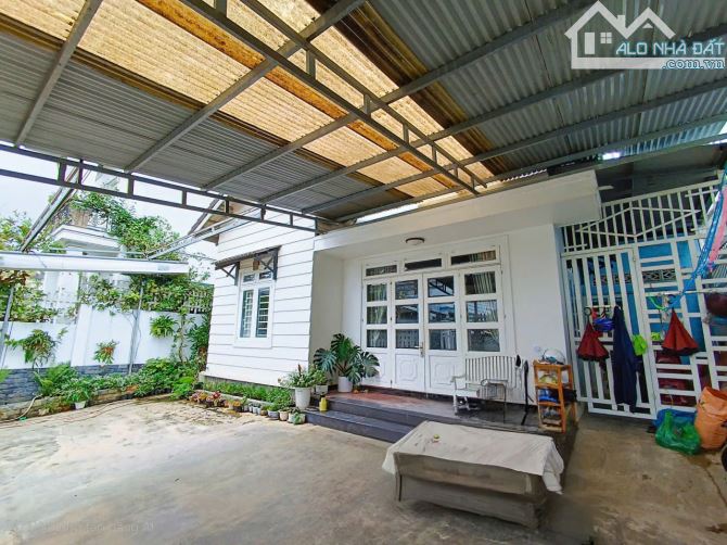 Hơn 200m2 có sẵn nhà, ô tô tận cửa đường Yersin, ra hồ Xuân Hương 10 phút đi bộ - 12 tỷ