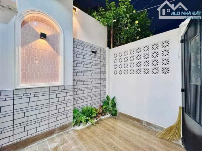 Bán nhà sát MT Nguyên Hồng, P11, 60m2 chỉ hơn 5 tỷ KIẾM ĐÂU RA - 11