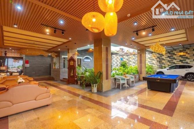 CẦN BÁN GẤP VILLA 2 TẦNG ĐẲNG CẤP SIÊU VIP NGAY PHỐ BIỂN SƠN TRÀ TP. ĐÀ NẴNG - 1