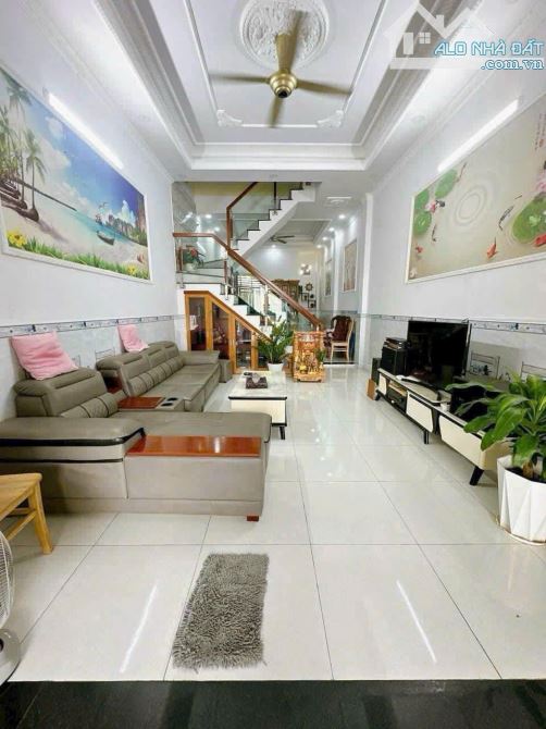 Nhà 1 Trệt 1 Lầu  70m2 HXH 4M Ngay Trường Cấp 2 Tân Bình Giá 2ty800tr TL - 1