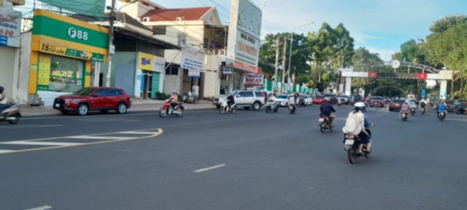 MẶT TIỀN KINH DOANH ĐƯỜNG LÊ DUẨN NGAY VÒNG XOAY ĐẠI LÔ VÕ NGUYÊN GIÁP. GIÁ: 10,2 TỶ - 1