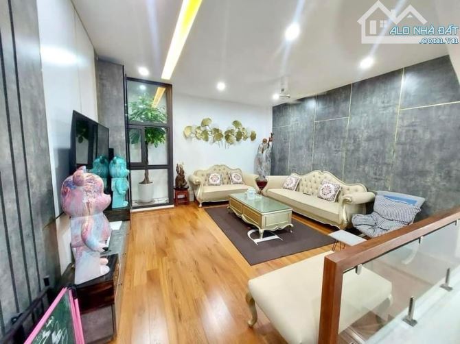 Chính chủ bán nhà TĐC Giang Biên view công viên vỉa hè 3 ôtô tránh dân xây 60m2 x 4 tầng - 1