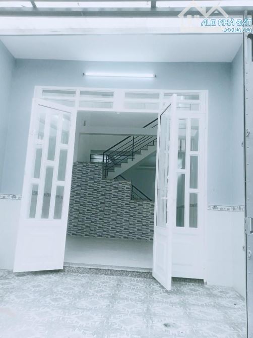 Nhà đẹp gần 60m2, 2 tầng, hẻm 5m xe hơi vào nhà, chỉ nhỉnh hơn 3 tỷ - 1