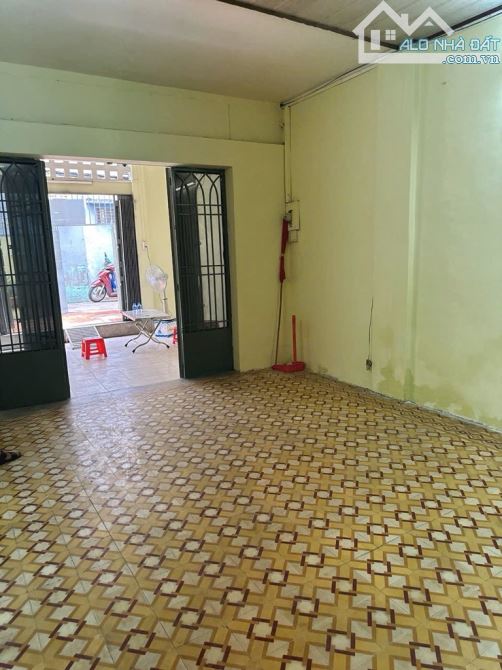 Bán nhà Dương Bá Trạc, 62m2, ngang 4, 4 tầng, 4PN, không quy hoạch, sổ riêng, nhỉnh 3 tỷ - 1