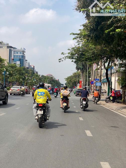 🆘Hoàng Quốc Việt( 37m2-hơn 9tỷ)Phân Lô Vỉa Hè Ôtô tránh , nhà cũ 3 tầng ở Tốt 🤩 - 2