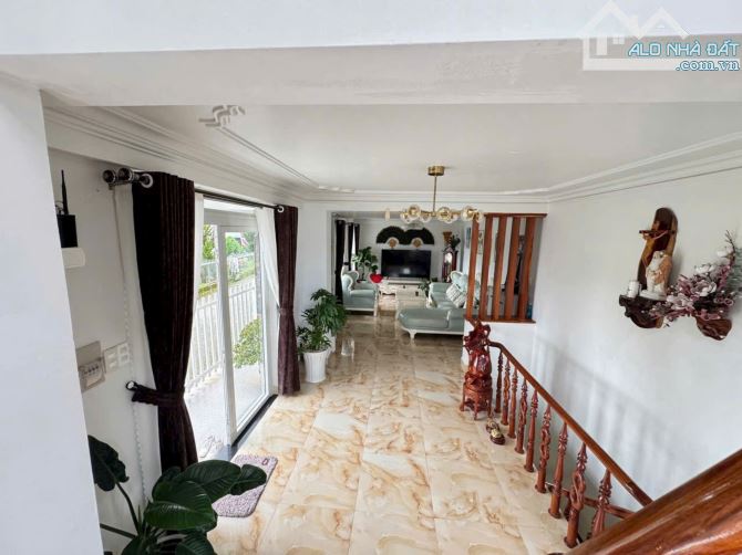 🏡 Căn villa 2 mặt tiền toạ lạc giữ trung tâm đường Ngô Thì Nhậm P4 Đà Lạt - 2