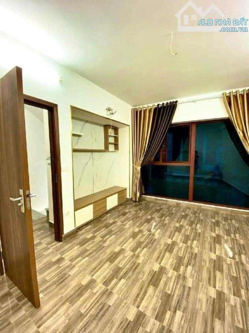 Nhà mới Ngọc Lâm GARA ÔTÔ Thang Máy  DT 43m² 7T MT 3.6m Ngõ 2 ÔTÔ Tránh Thông Xát Đường Ng - 2