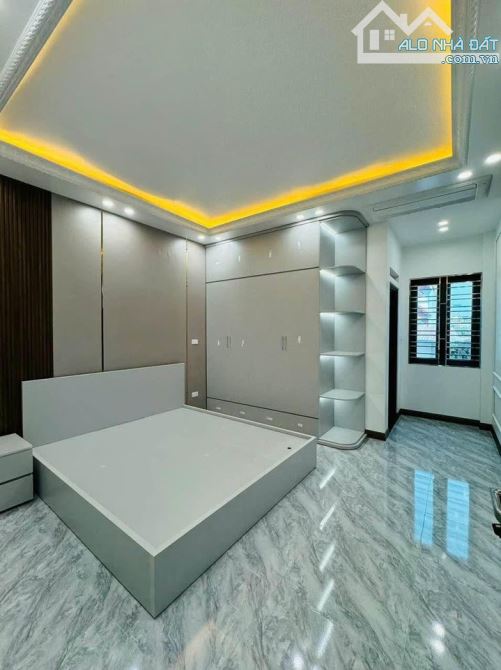 RẺ và ĐẸP. nhà Tô Hiệu 50m2, 5 TẦNG, giá 10 tỷ. THANG MÁY - Ở NGAY - Ô TÔ TRÁNH THÔNG - - 3