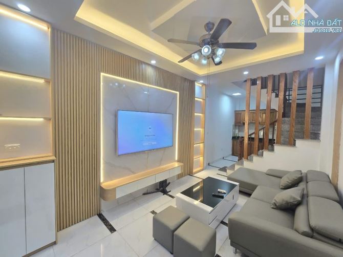 Bán nhà đẹp Thanh Lân, 30m2, 4 tầng, 10m ra phố, 5.18 tỷ - 3