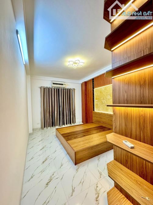 Bán nhà đẹp Thanh Lân, 30m2, 4 tầng, 20m ra phố, 5.1 tỷ - 3