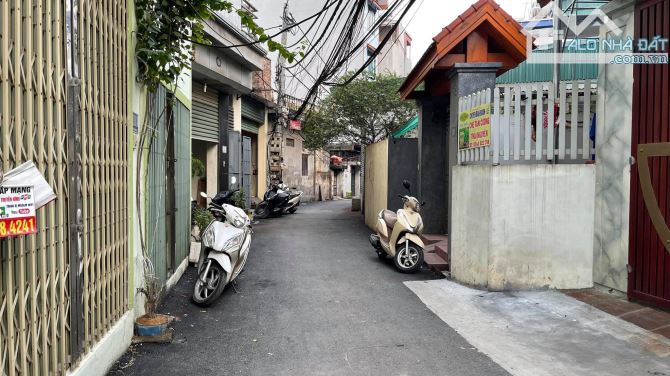 BÁN NHÀ C4 73M BÙI HUY BÍCH- THÔNG SANG QUẬN ỦY HOÀNG MAI ÔTÔ VÀO NHÀ CHỈ 13.5 TỶ - 4
