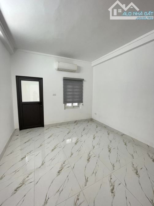 Bán nhà đẹp Thanh Lân, 30m2, 4 tầng, 20m ra phố, 5.1 tỷ - 4