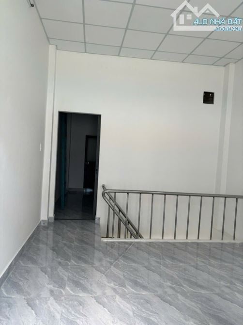 Bán nhà Phạm Thế Hiển, quận 8, 35m2, nhỏ xinh, ngang 4, sổ hồng riêng, giá rẻ, nhỉnh 3 tỷ - 4