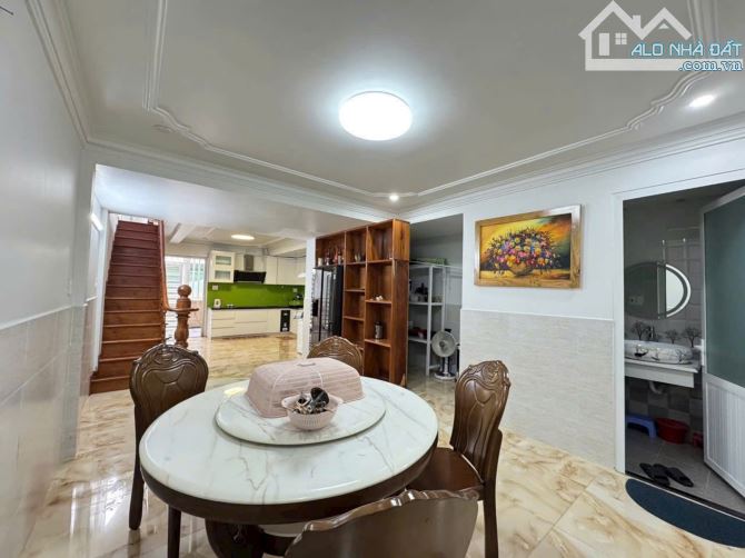 🏡 Căn villa 2 mặt tiền toạ lạc giữ trung tâm đường Ngô Thì Nhậm P4 Đà Lạt - 5