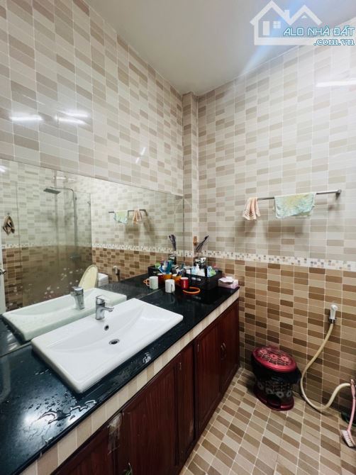 BÁN NHÀ TRỊNH ĐÌNH TRỌNG - TÂN PHÚ - SÁT ĐẪM SEN-KO QUY HOẠCH, KO LỘ GIỚI - 2 TẦNG - 68M2 - 6