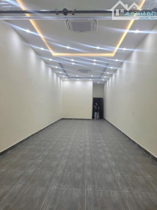 LÔ GÓC CỰC HIẾM, MẶT TIỀN NGUYỄN VĂN THOẠI, 200M2 NGANG 8.5M, NỞ HẬU TÀI LỘC, GẦN BIỂN B - 6