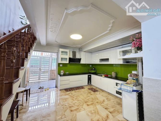 🏡 Căn villa 2 mặt tiền toạ lạc giữ trung tâm đường Ngô Thì Nhậm P4 Đà Lạt - 7