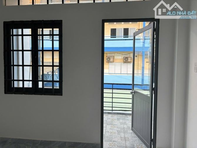 Bán nhà Phạm Thế Hiển, quận 8, 35m2, nhỏ xinh, ngang 4, sổ hồng riêng, giá rẻ, nhỉnh 3 tỷ - 7