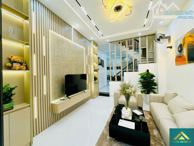 ĐẸP LUNG LINH!! BÁN NHÀ KIM NGƯU HAI BÀ TRƯNG 40M2 NGÕ VISION QUAY ĐẦU SỔ ĐẸP NHỈNH 6,2 TỶ